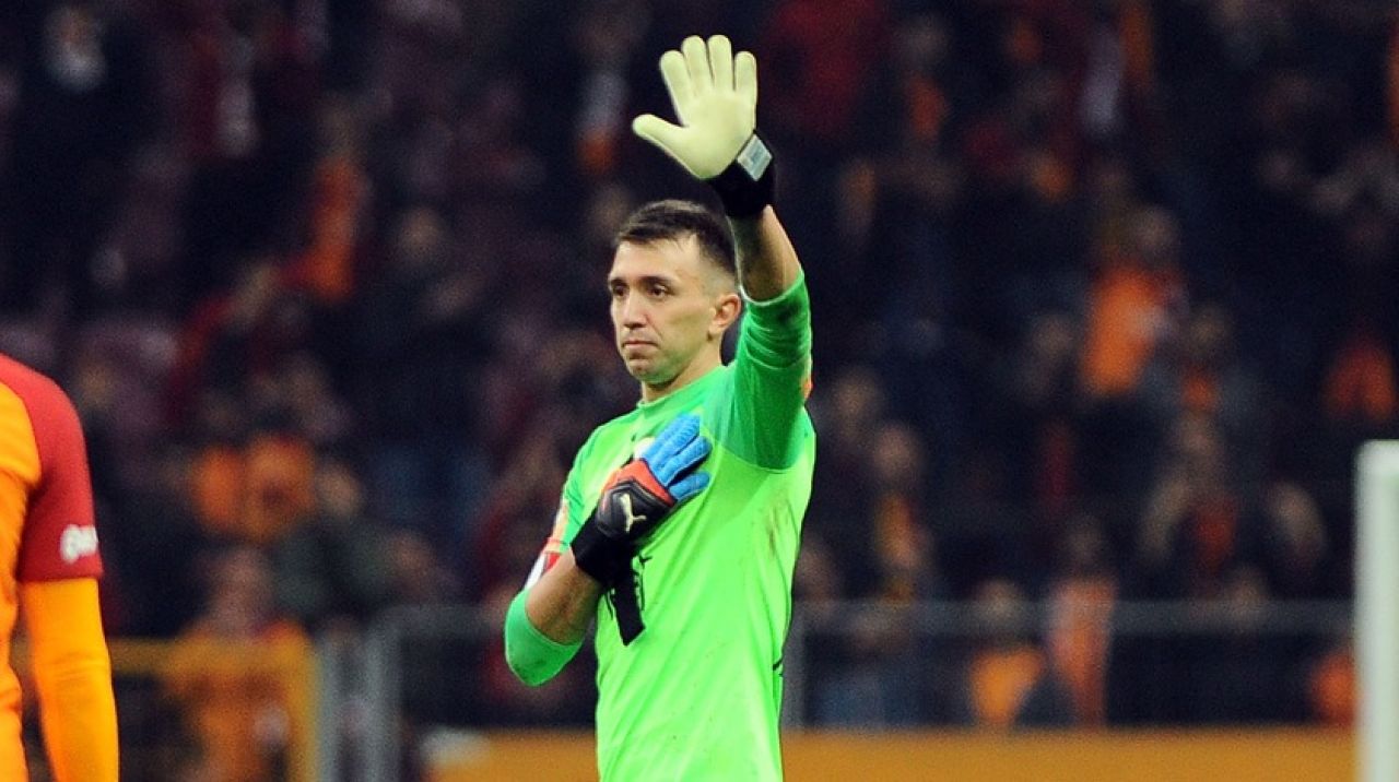 Galatasaray'dan Muslera kararı