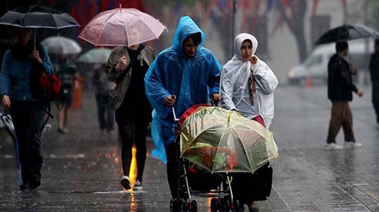 İstanbul'da yağmur ne kadar sürecek? Açıklama geldi