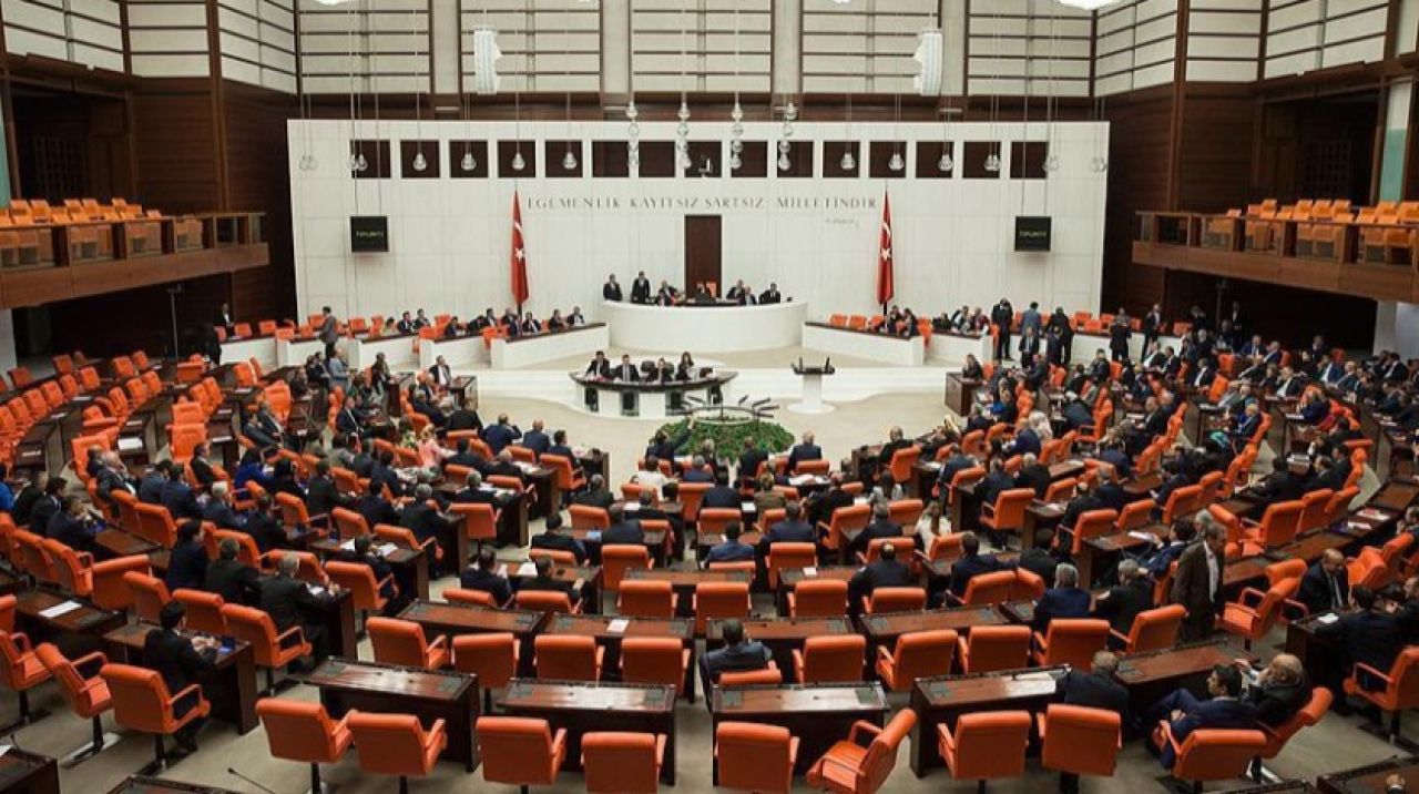 İkinci yargı paketi TBMM Adalet Komisyonu'nda kabul edildi