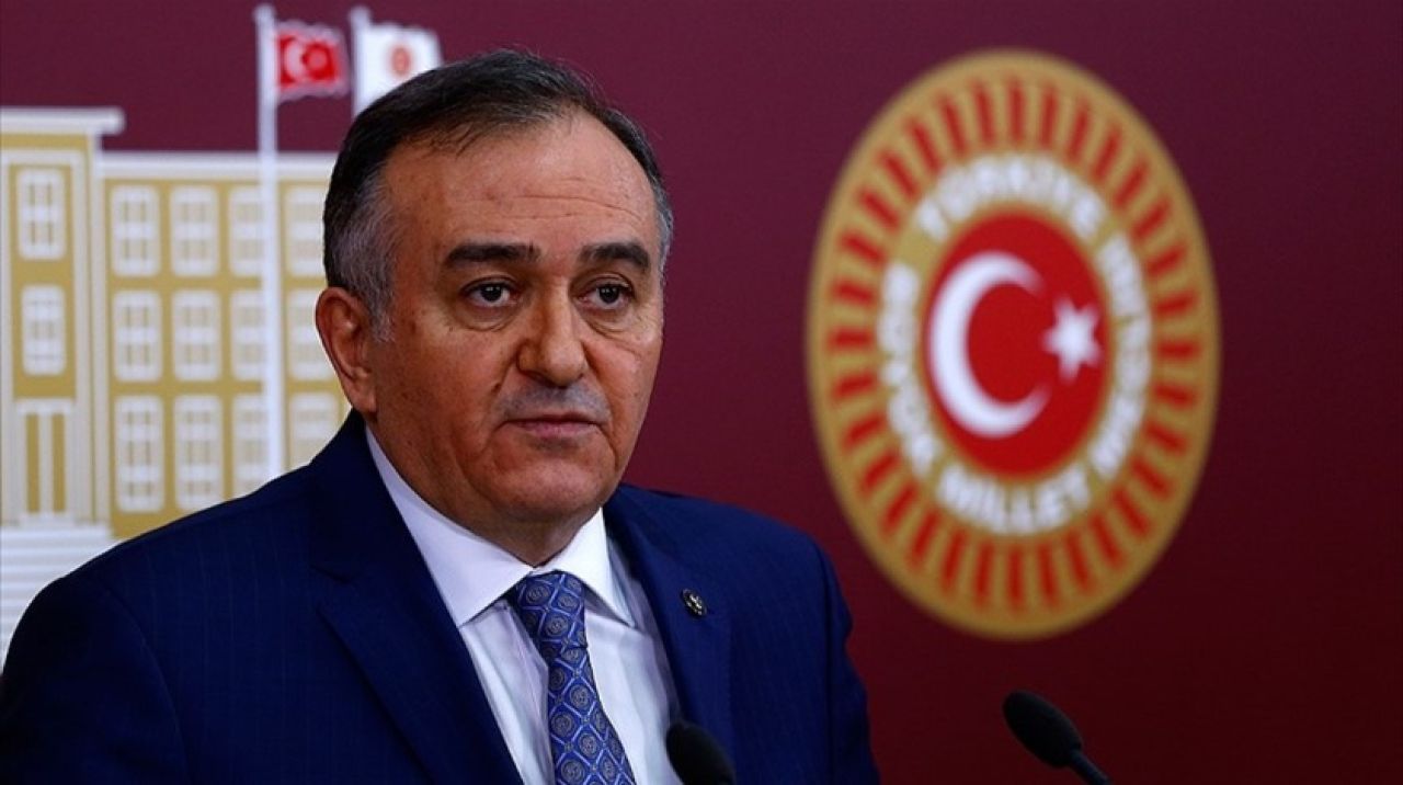 Akçay: MHP İstanbul'a mitili attı, CHP'nin fitili tutuştu