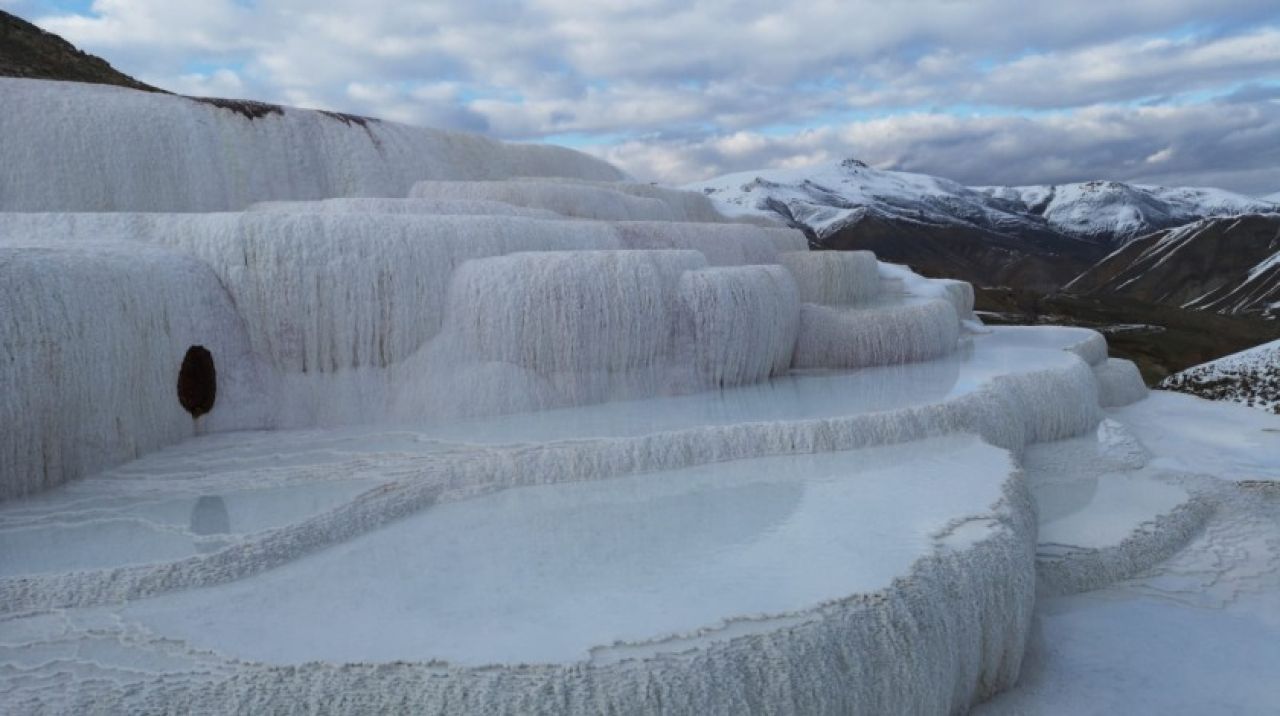 Burası Pamukkale değil, Başkale