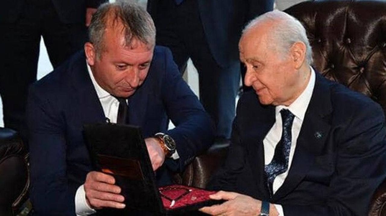 MHP Lideri Bahçeli'ye çok özel hediye