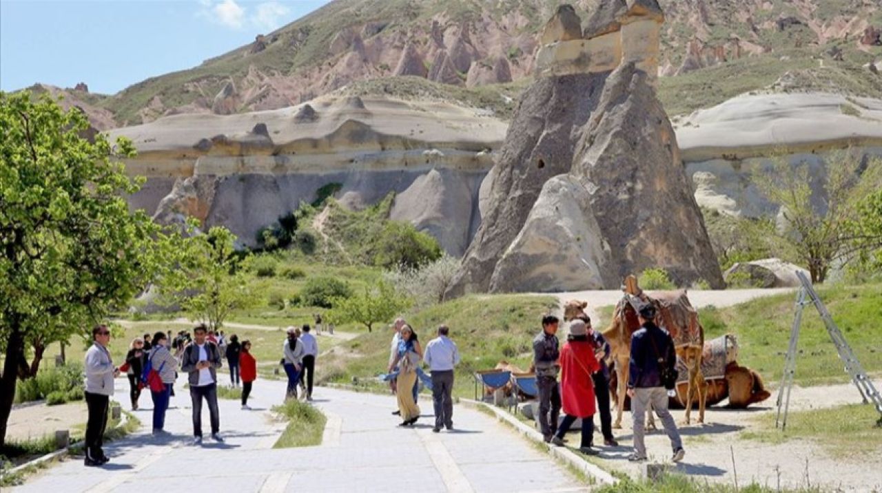 Yabancı turist sayısında yüzde 24 artış