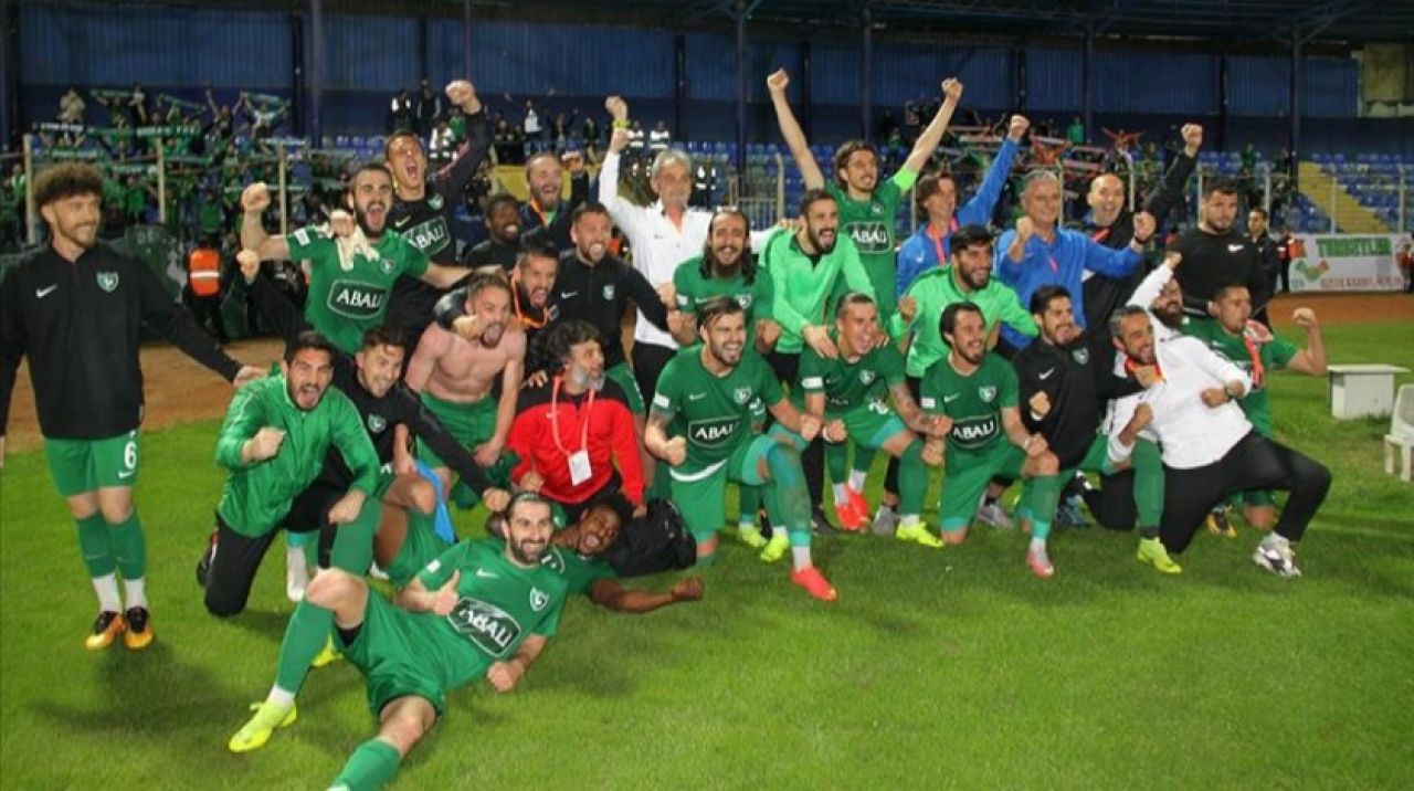 Spor Toto 1. Ligin şampiyonu Denizlispor