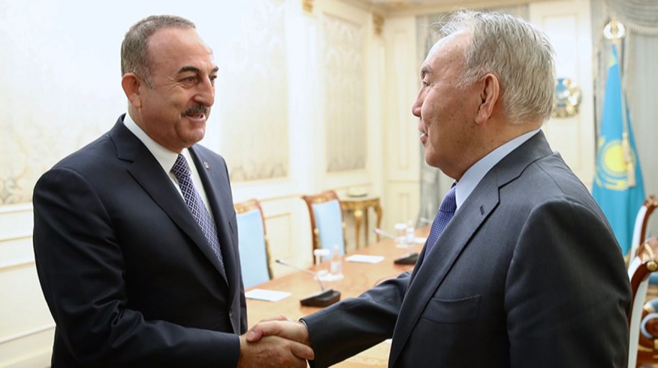 Çavuşoğlu Nursultan Nazarbayev ile görüştü