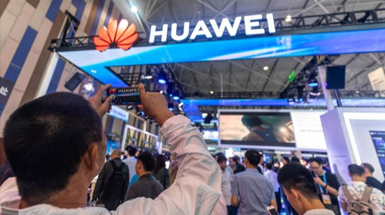 ABD'nin Huawei kararı! Satıştaki telefonları kapsamıyor