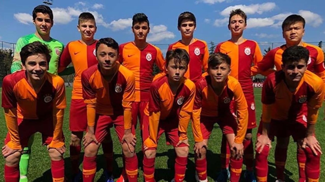 Galatasaray U14 Takımı'ndan Barcelona'ya 6 gol