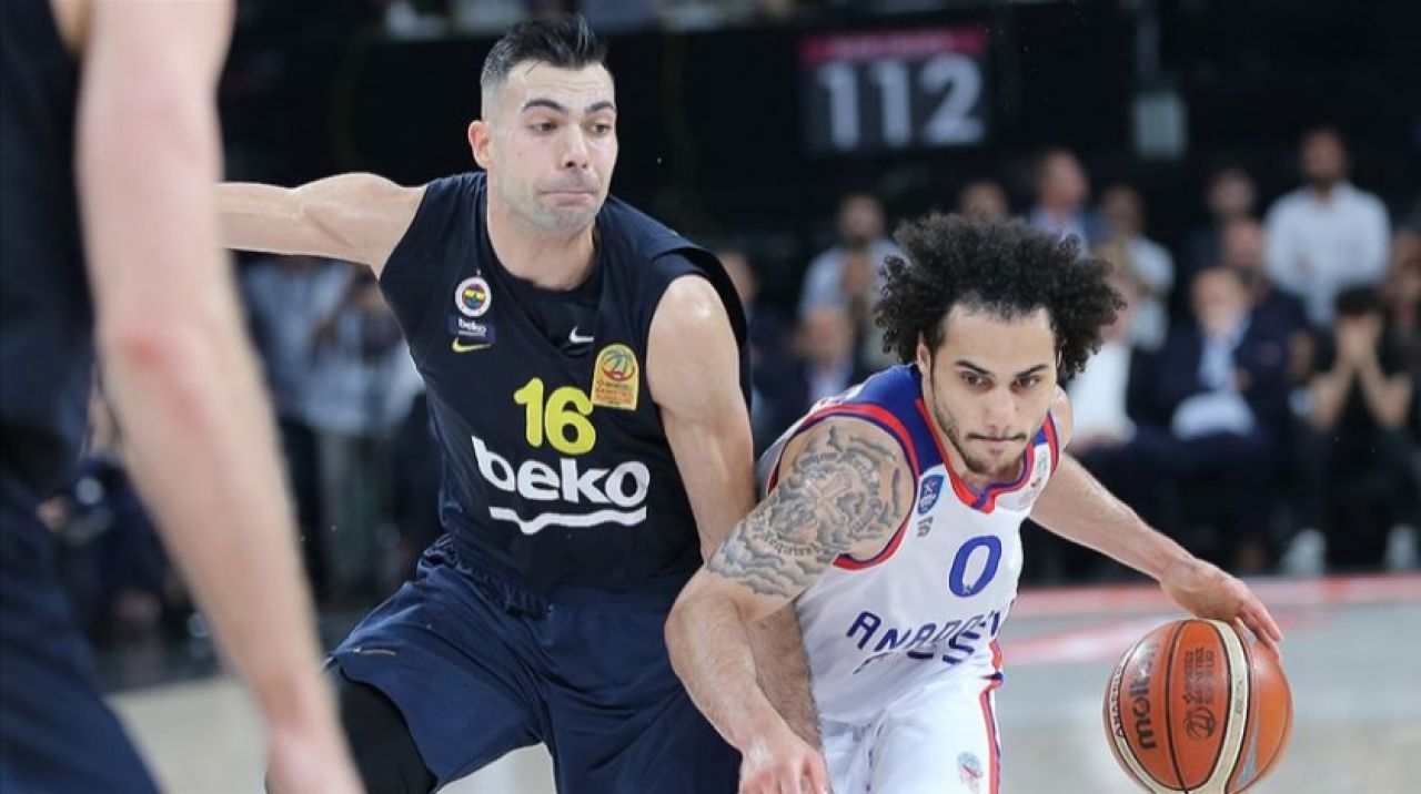 Anadolu Efes 9 yıl sonra şampiyon