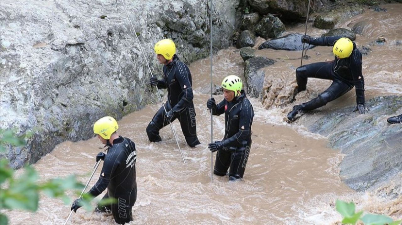 Araklı'daki selde kaybolan 1 kişinin daha cesedine ulaşıldı