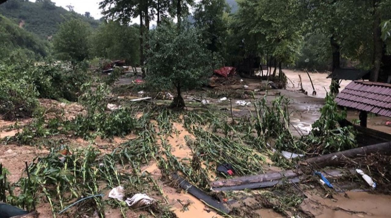 Düzce'de alarm! 'Binlerce kişi mahsur kaldı'