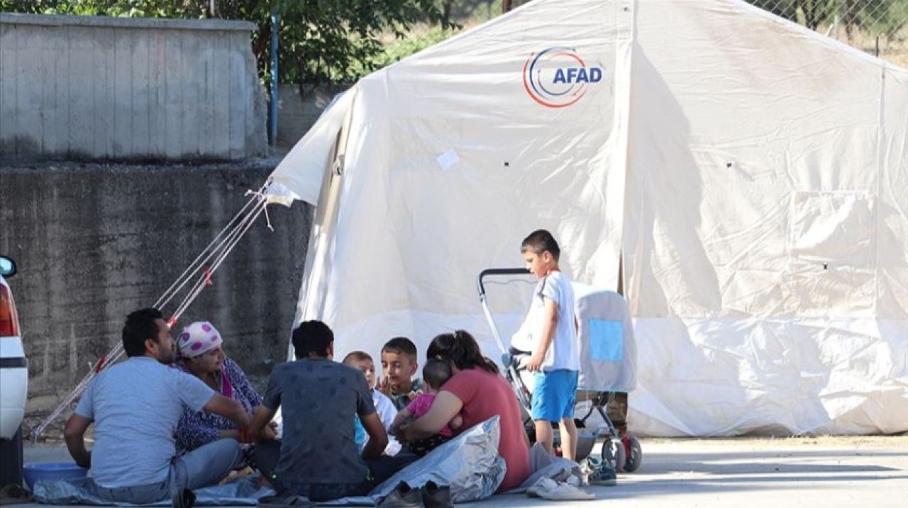 Deprem bölgesinde buruk bayram