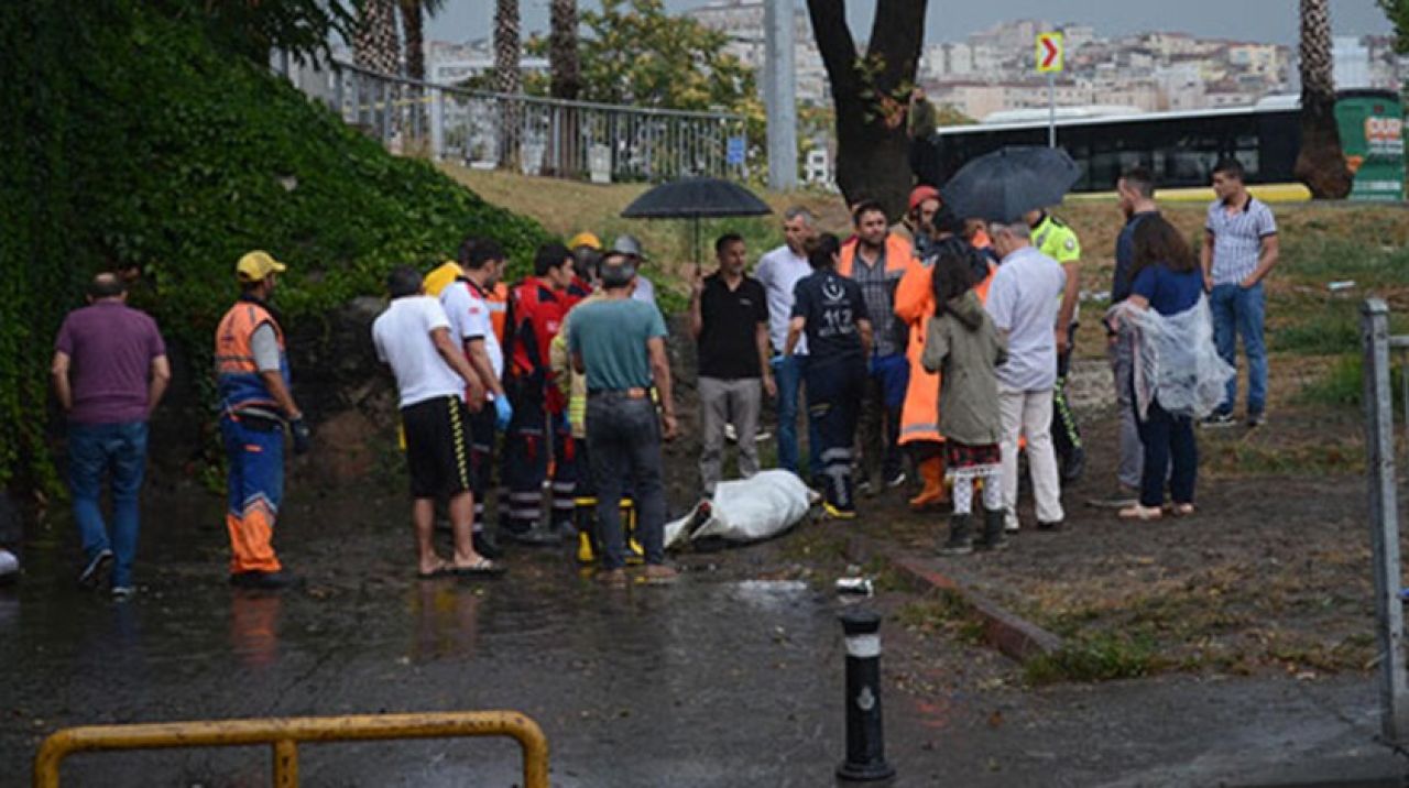 İstanbul'da biriken sudan bir kişinin cesedi çıktı