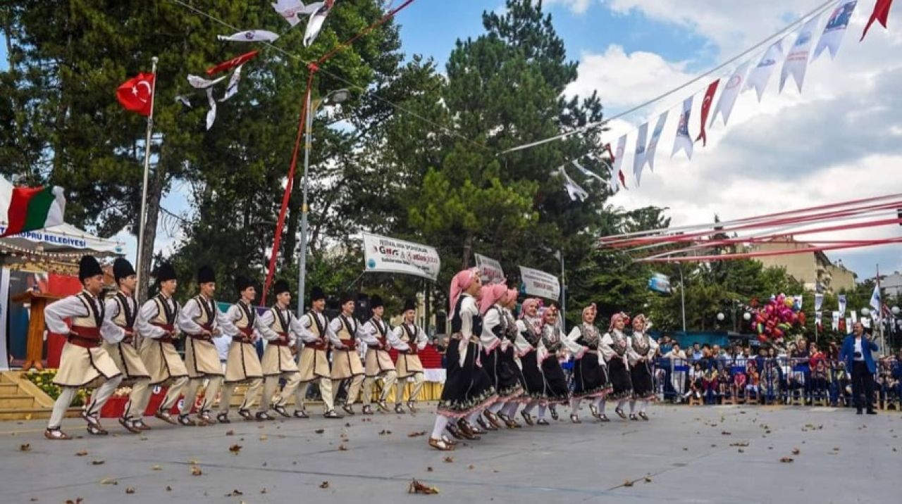 Uluslararası Taşköprü Kültür ve Sarımsak Festivali'ne yoğun ilgi