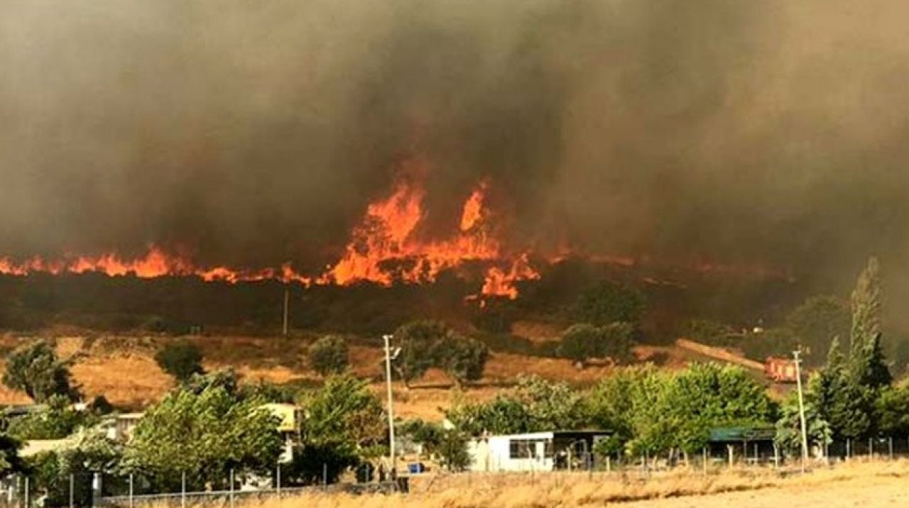 İzmir yanıyor! Yangın köye sıçradı