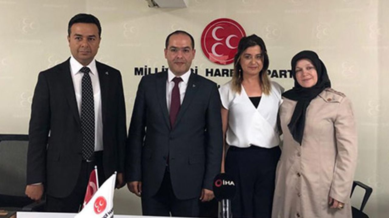 İP'li 30 kişilik heyet MHP'ye geçti