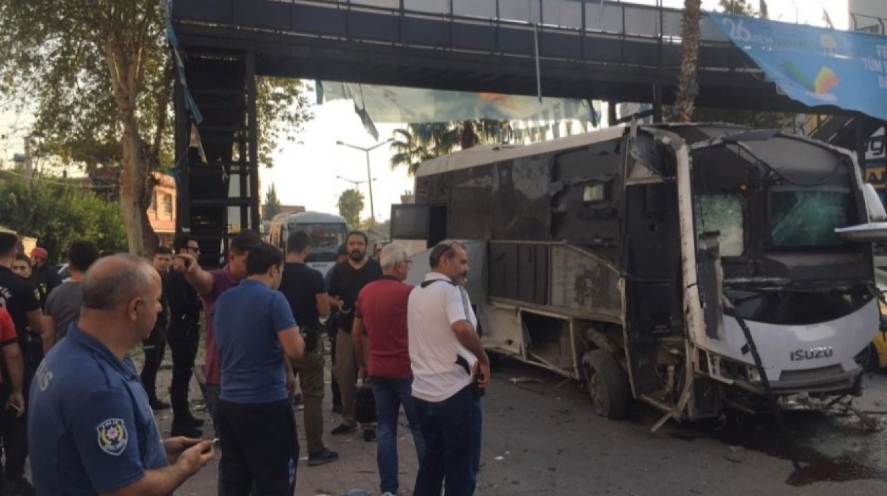 Adana’da çevik kuvvet servisine bombalı saldırı