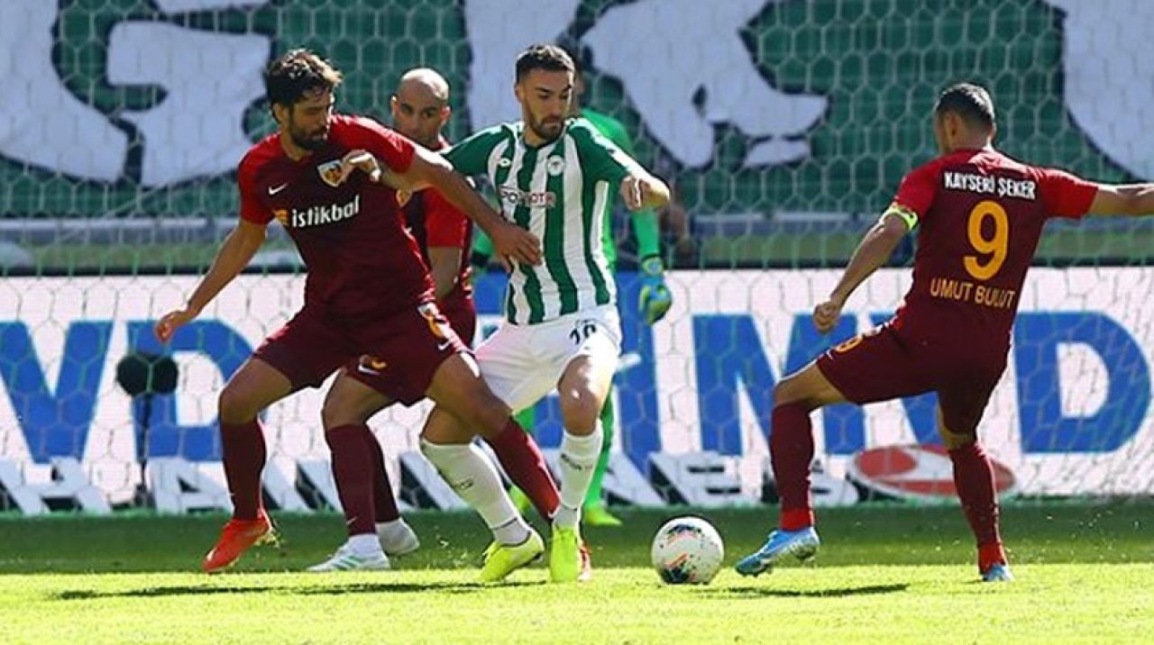 Konyaspor 90+8'de güldü