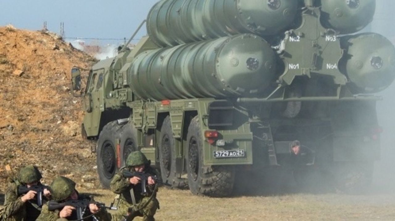 Rusya S-400'leri ateşledi!