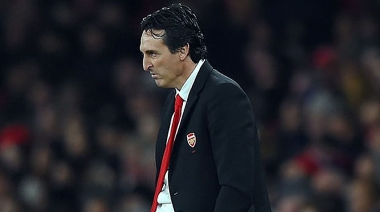 Arsenal'de Emery kovuldu