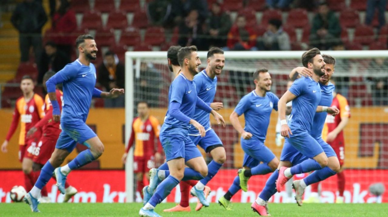 Galatasaray'a kupada şok! Evinde hezimet yaşadı