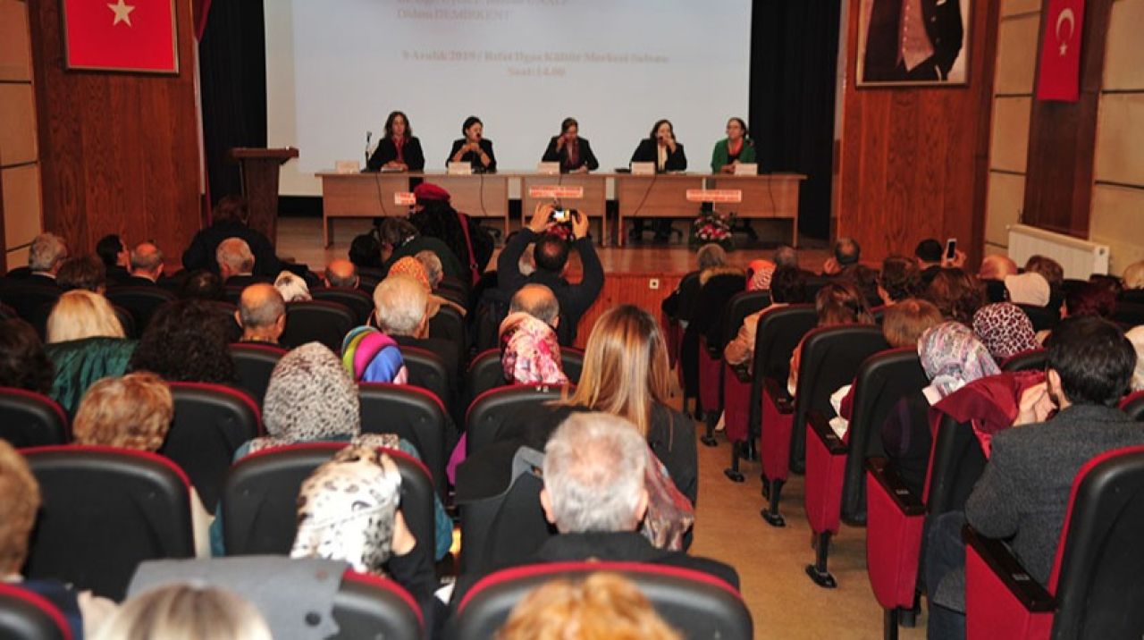 Kastamonu Belediyesi'nden 'İstiklal Yolunda Türk Kadını' Paneli