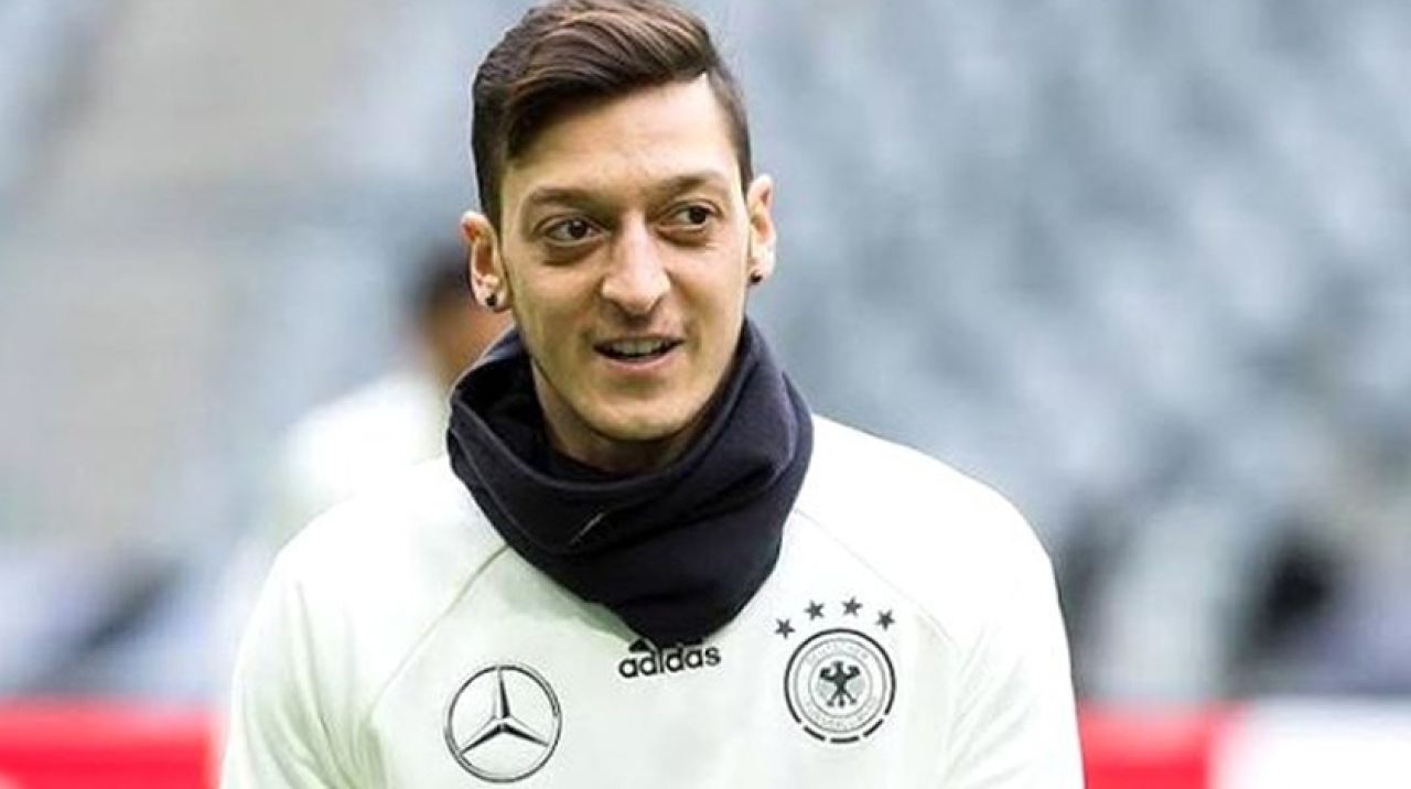 Mesut Özil'den Doğu Türkistan tepkisi