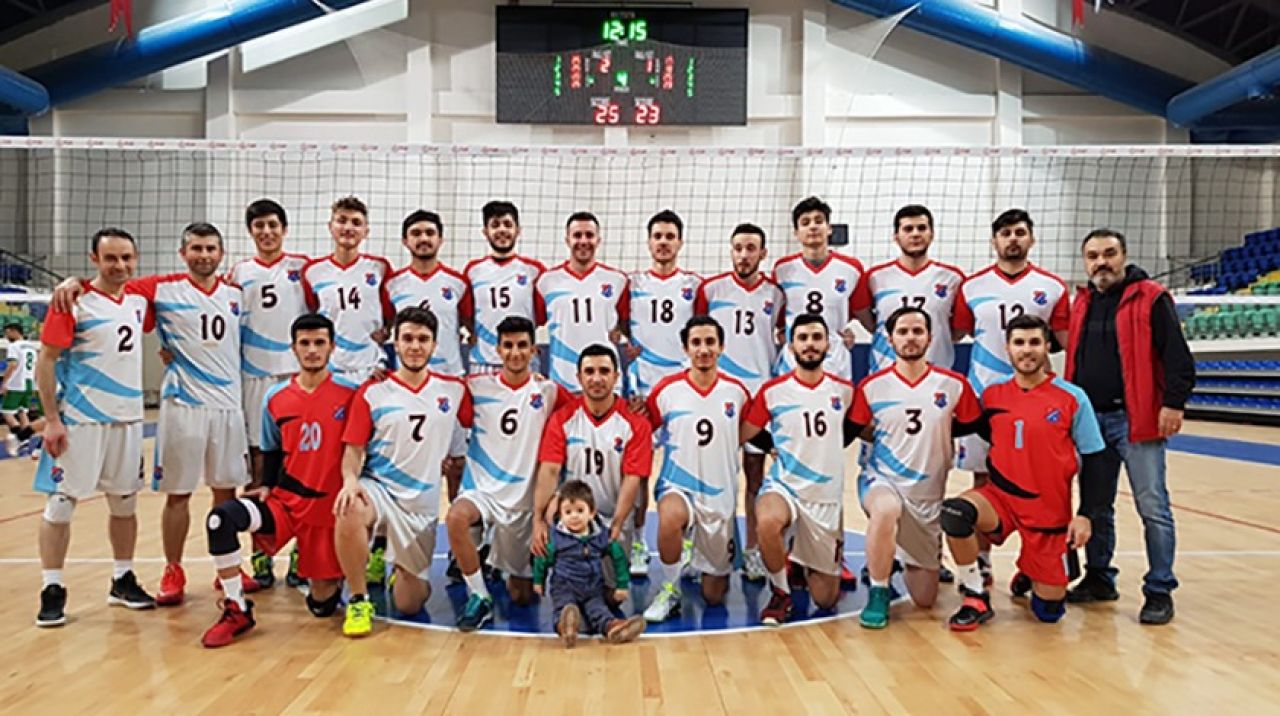 Kütahya Belediyespor Voleybol Takımı'ndan başarılı performans