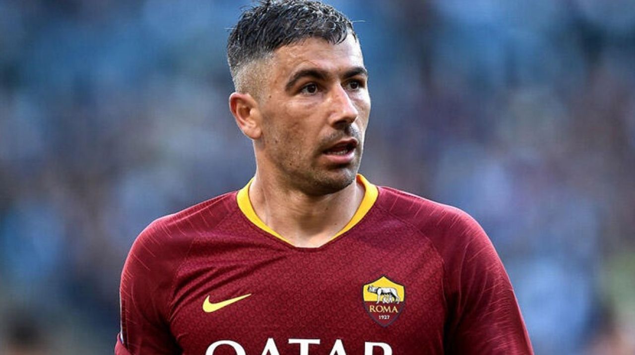 Aleksandar Kolarov 1 yıllığına imzayı attı