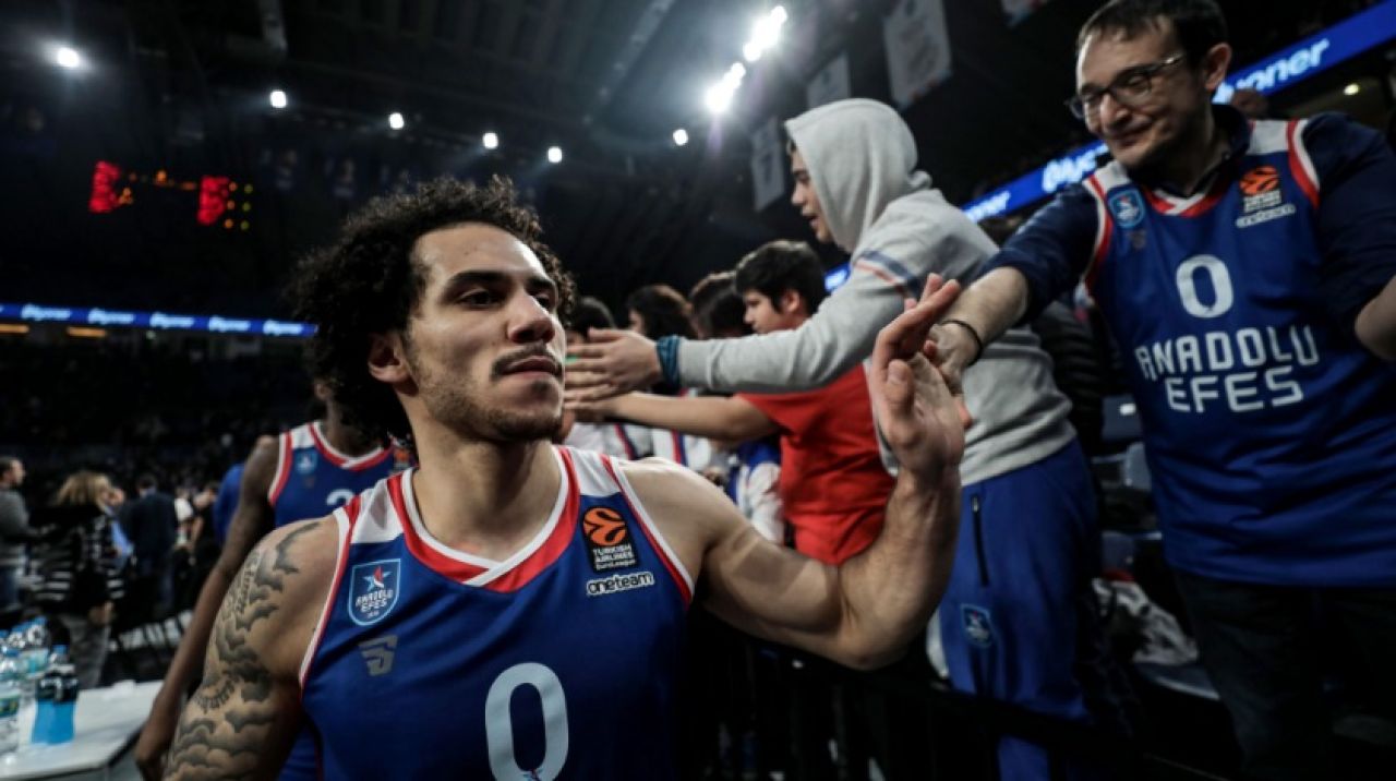 Larkin'den üst üste 2. MVP