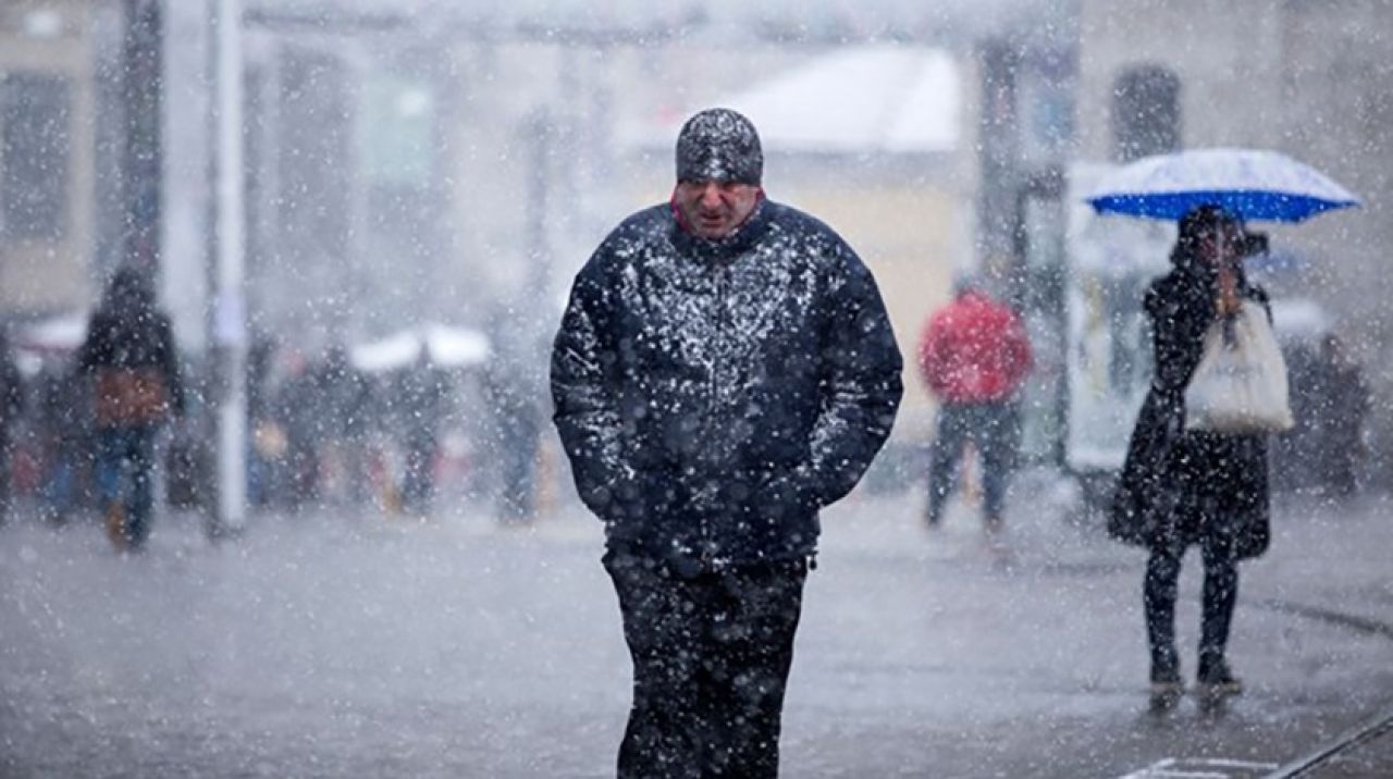 Meteorolojiden kar ve buzlanma uyarısı: İstanbullular dikkat