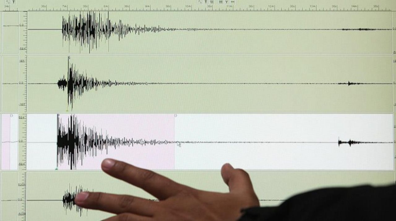 Manisa'da 4,1 büyüklüğünde deprem!