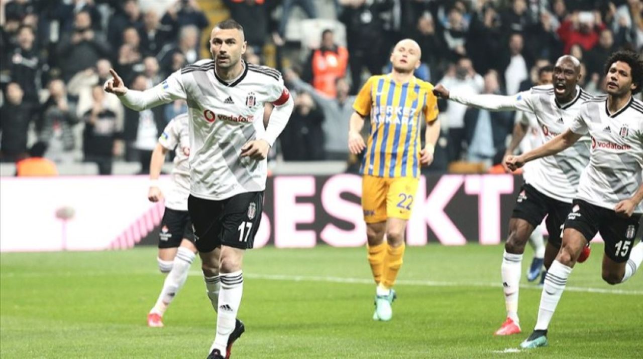 Beşiktaş 3 puanı 2 golle aldı