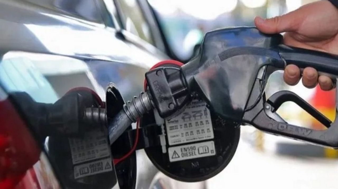 Petrolde sert düşüş! Akaryakıt fiyatlarında büyük indirim bekleniyor