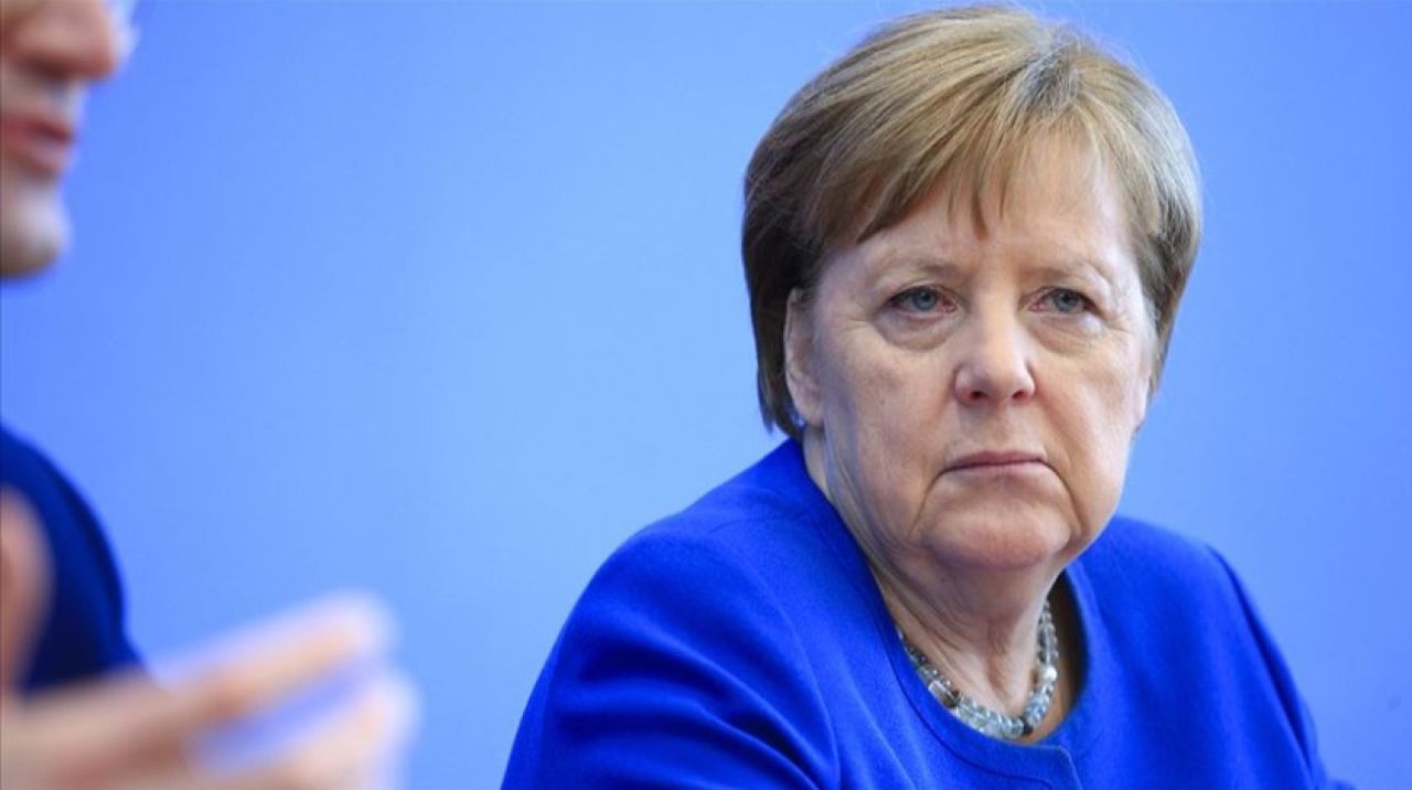 Almanya Başbakanı Angela Merkel kendisini karantinaya aldı