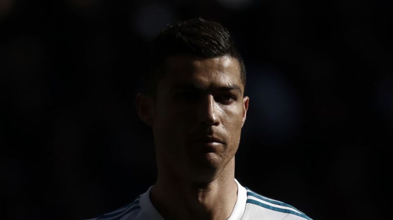 Cristiano Ronaldo'dan 'evde kal' çağrısı