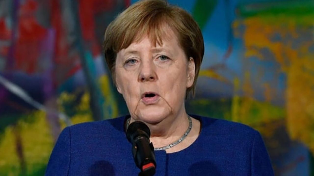 Hükümet sözcüsü duyurdu! Merkel karantinadan çıktı