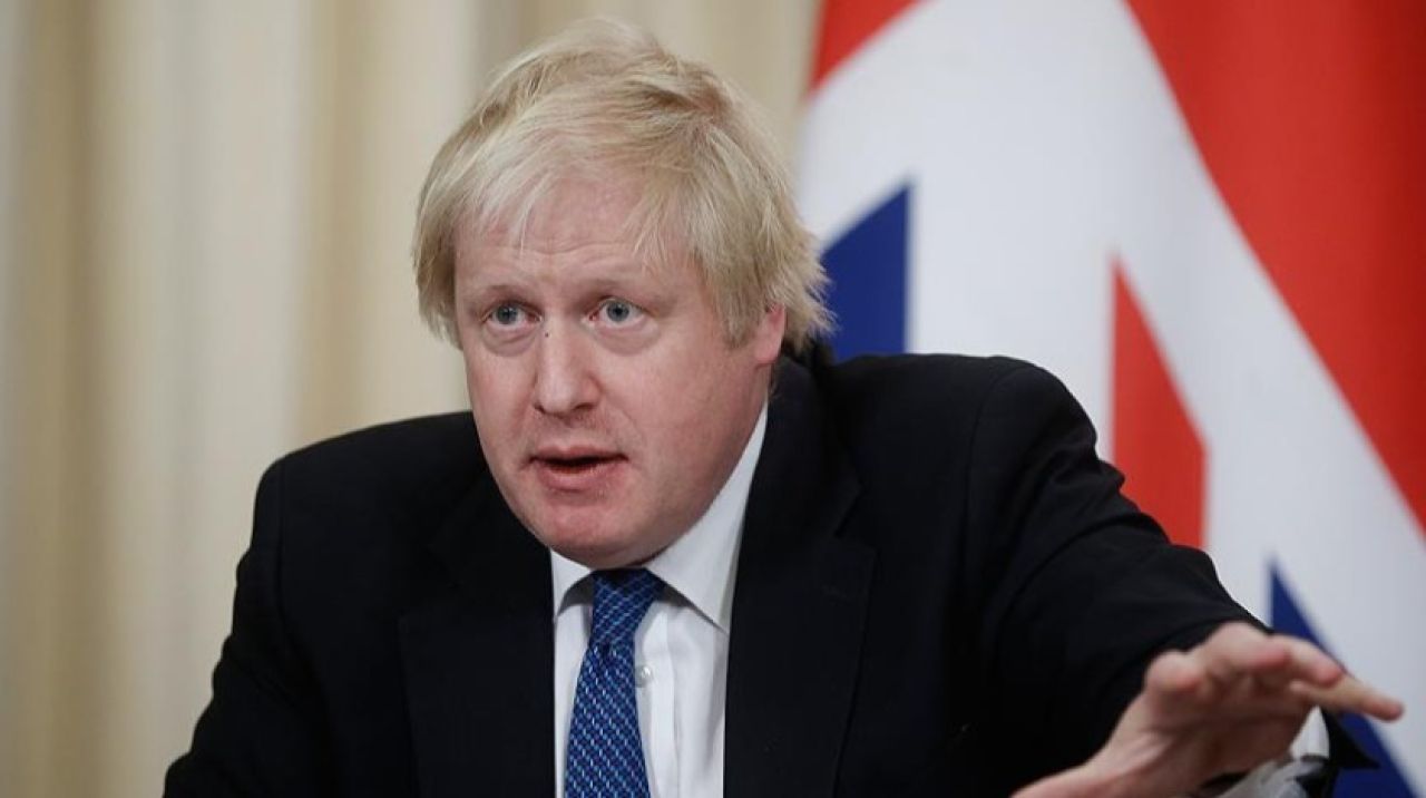 Johnson AB'yi ülkesini bölmekle suçladı