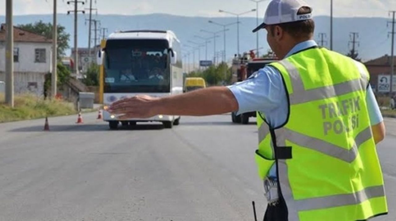 Seyahat kısıtlaması 15 gün daha devam edecek