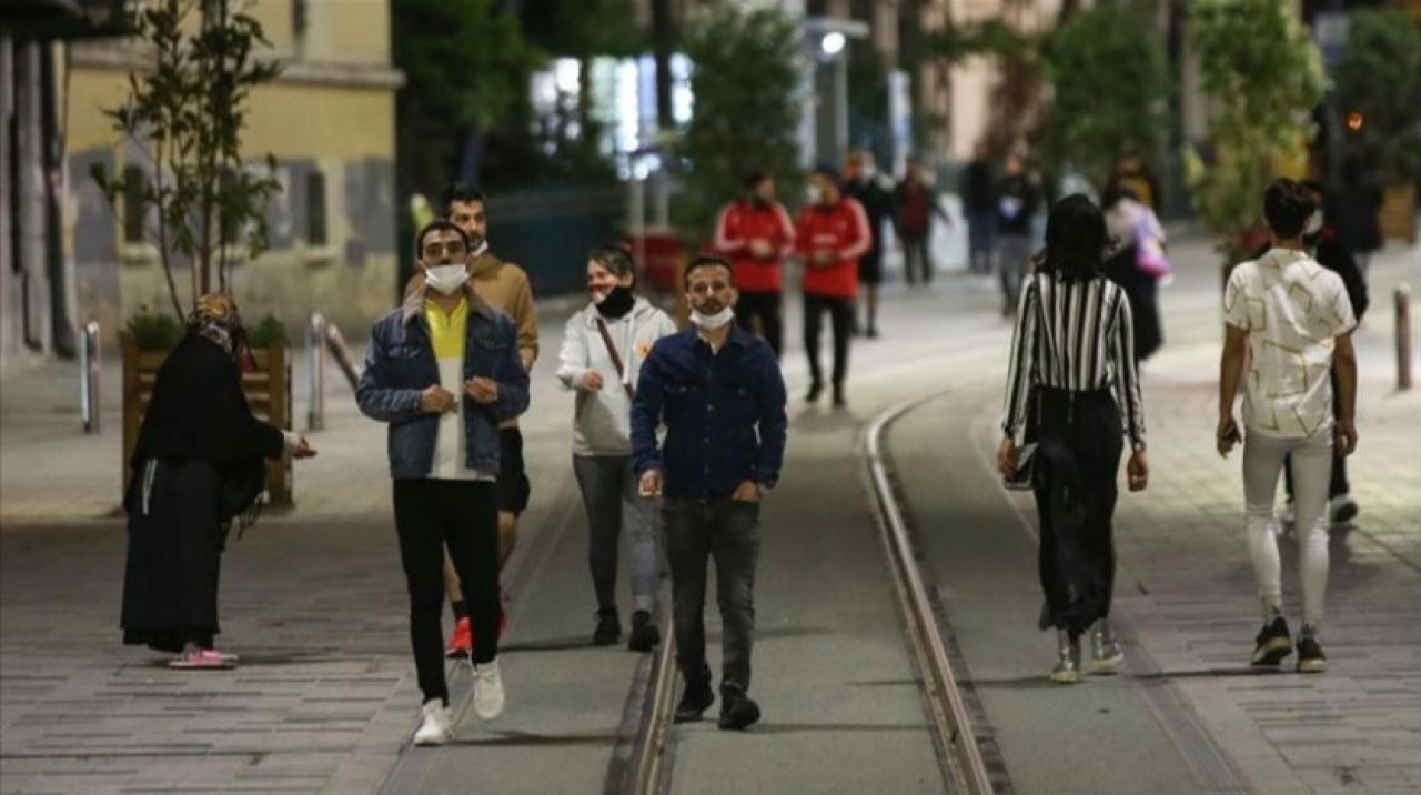 Türkiye'nin koronavirüsle mücadelesinde son 24 saatte yaşananlar