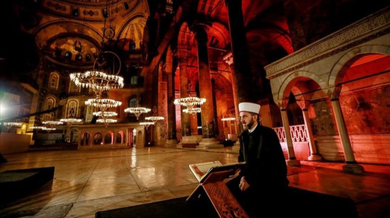 Aksoy'dan Yunanistan'ın 'Ayasofya' açıklamasına tepki