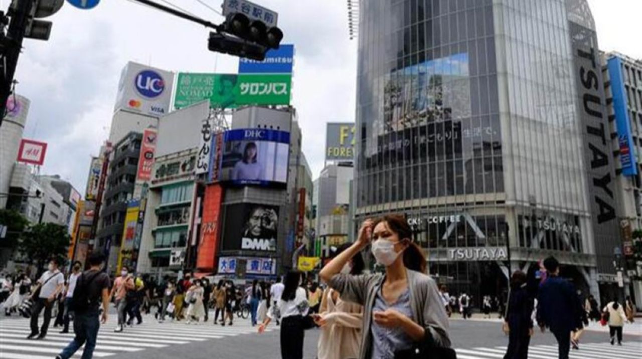 Yeni dalga endişesi yaşanan Japonya'da alarm