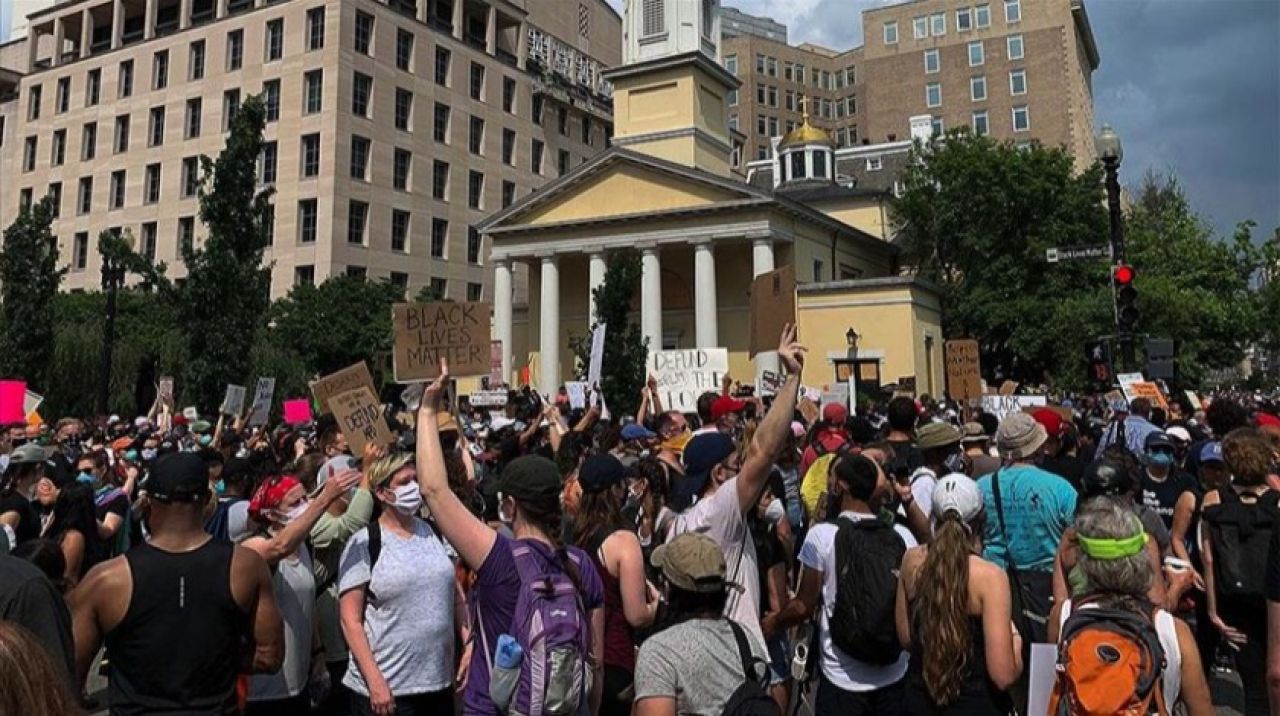 Washington'da binlerce kişilik Floyd protestosu