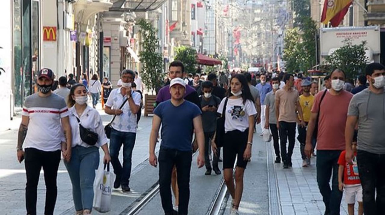 Bilim Kurulu Üyesi normalleşme döneminde yapılan hataları açıkladı