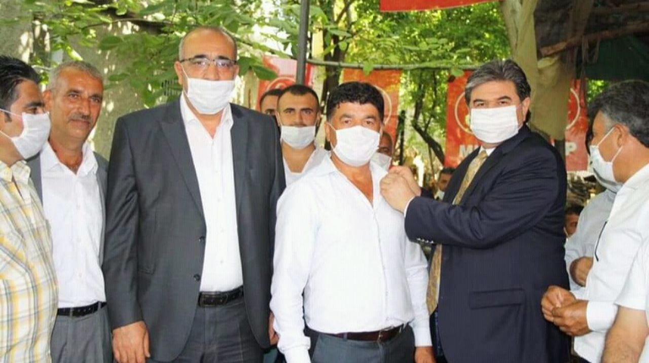 Adana’da MHP’ye toplu katılım