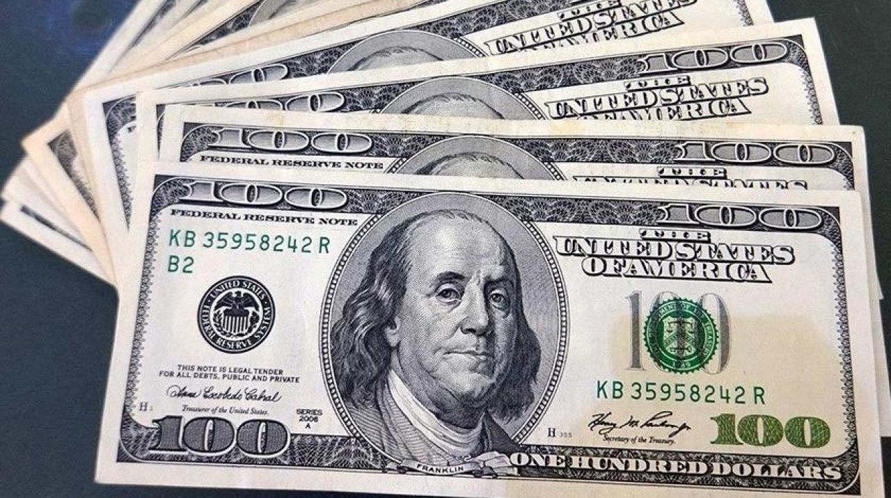 Dolar güne düşüşle başladı