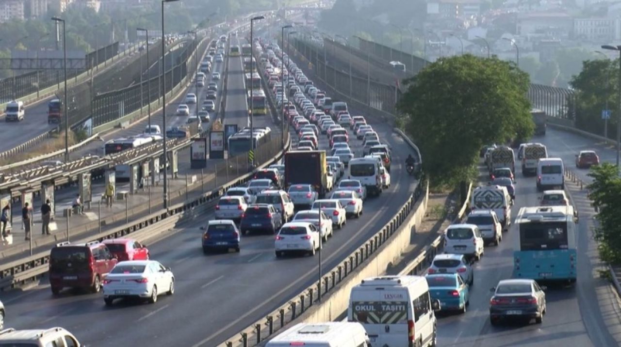 Haliç'te yol çalışması! Trafik durma noktasına geldi