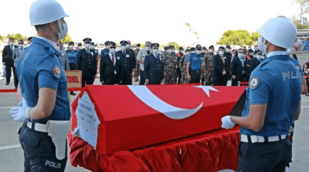 Samsun'da şehit polis memuru Adem Keskin gözyaşlarıyla uğurlandı