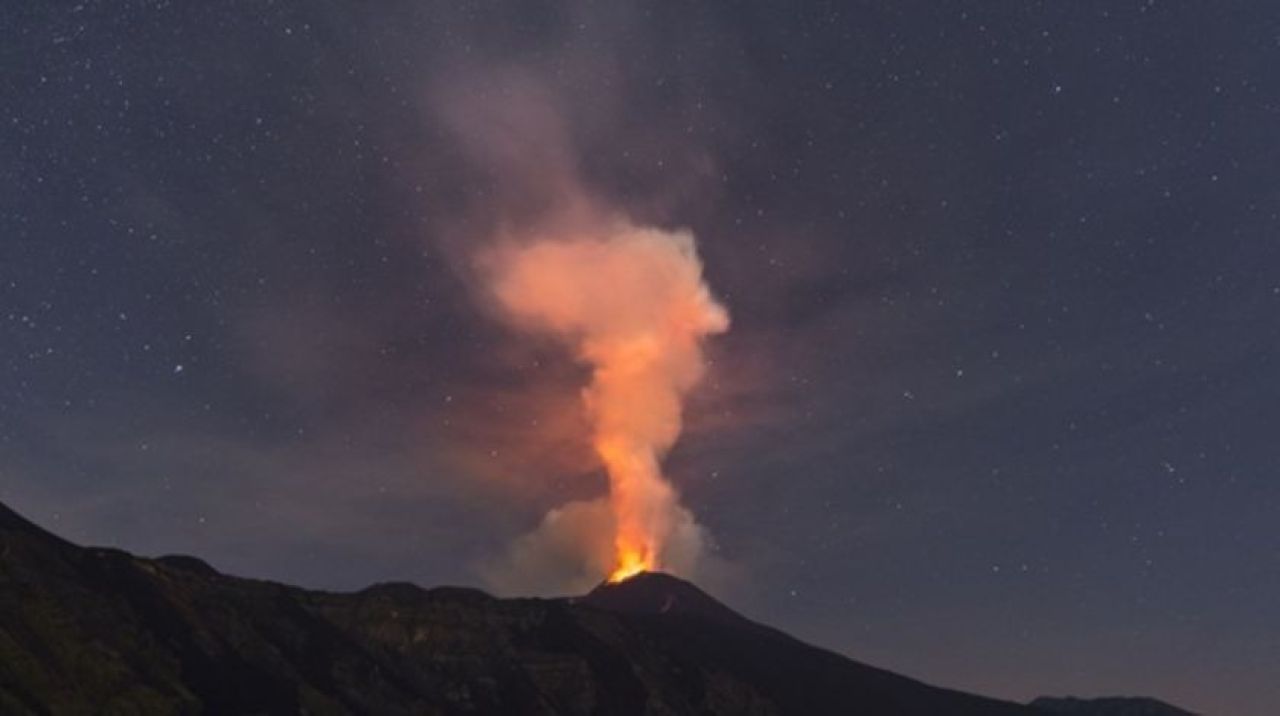 Etna Yanardağı harekete geçti