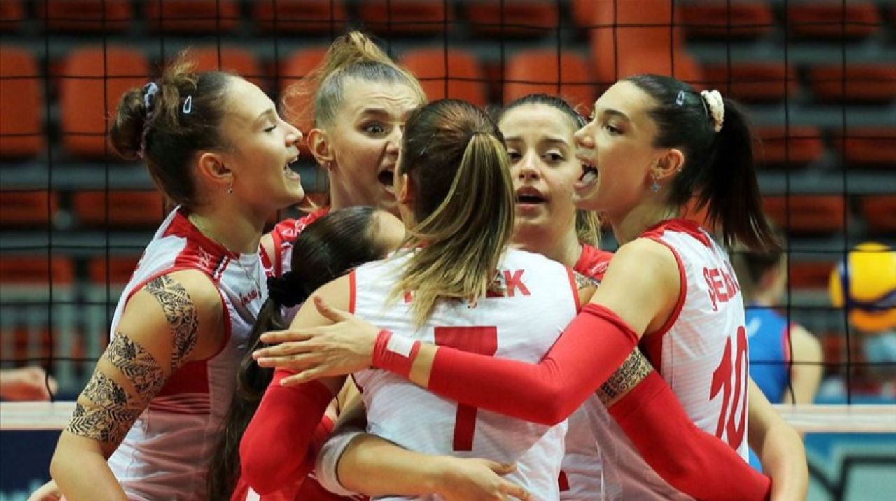 19 Yaş Altı Voleybol Milli Takımı şampiyon oldu