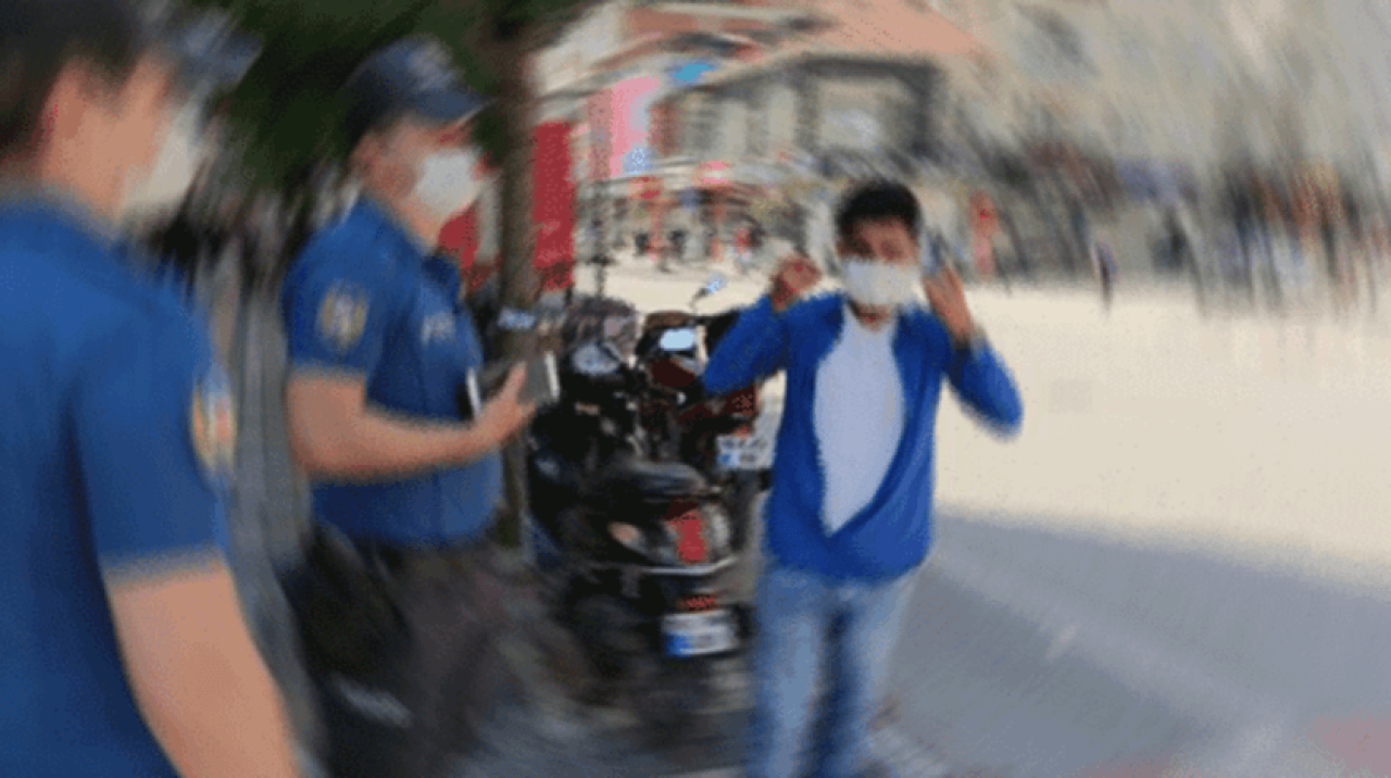 FETÖ'cünün maskesi denetimde düştü